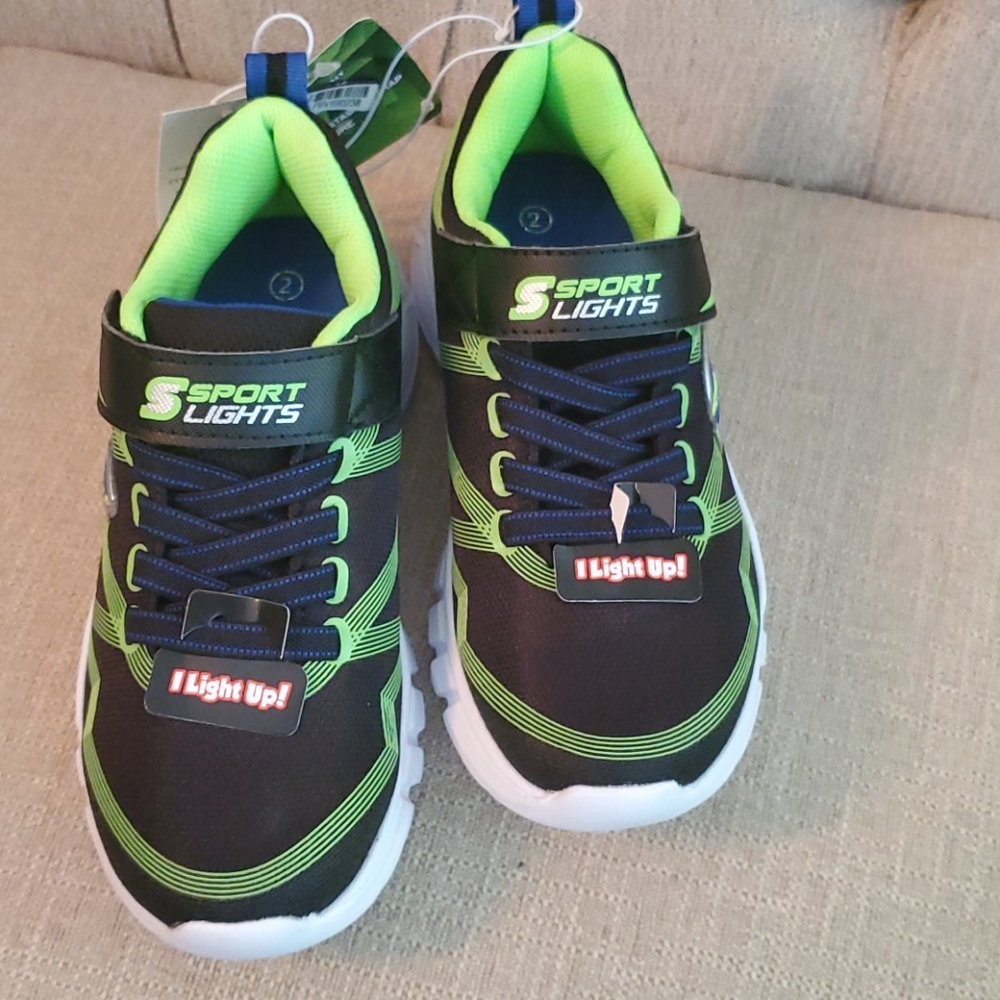 🌟 Skechers Boys Light Up Tennis Shoes